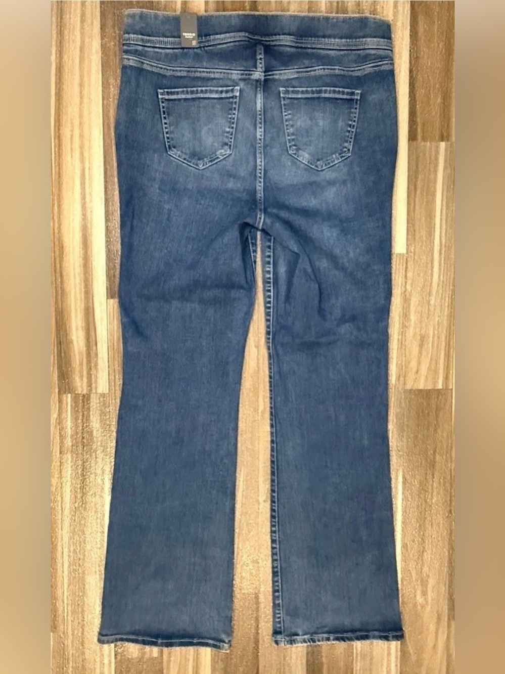 NEW Torrid Womens Size 1XT Lean Jean Slim Boot Super Soft Pull On 36x33 - Picture 3 of 9